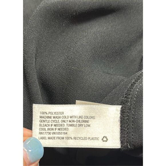 A New Day Women’s Black Sleeveless Romper Size Medium - Picture 5 of 5